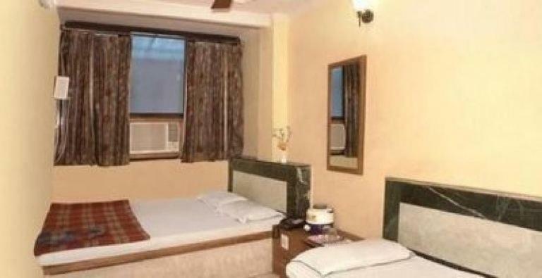 Hotel Maharaja Дели Экстерьер фото